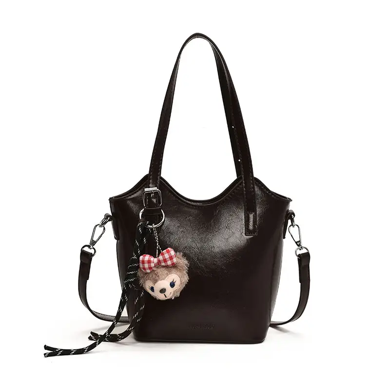 Elegant White Shoulder Bag with Tassel for Women - Image 3