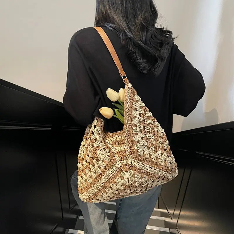 Women's Large Capacity Braided Leather Shoulder Bag - Image 9