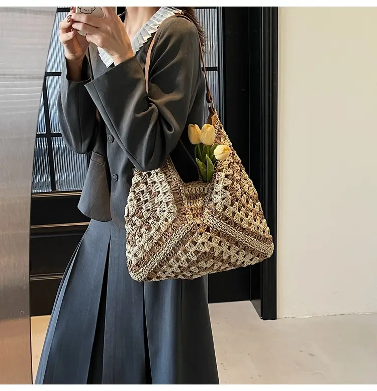 Women's Large Capacity Braided Leather Shoulder Bag — feature 10