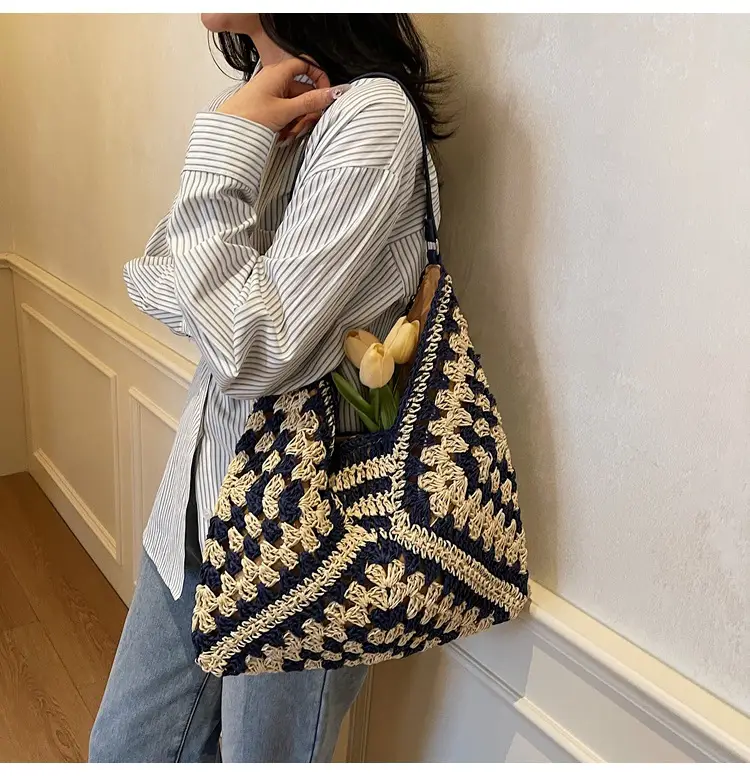 Women's Large Capacity Braided Leather Shoulder Bag — feature 19