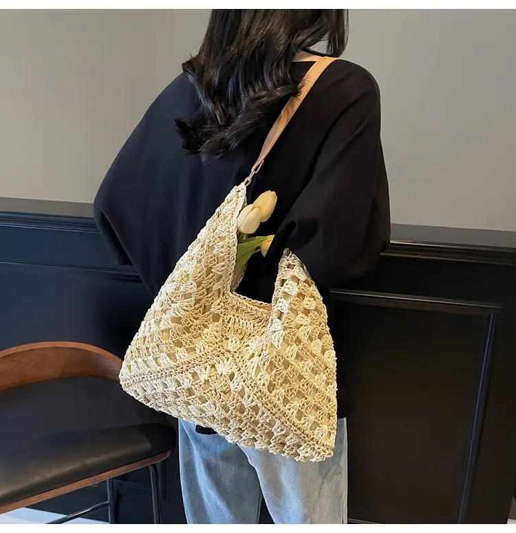 Women's Large Capacity Braided Leather Shoulder Bag — feature 8