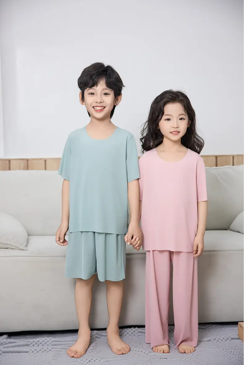 Summer New Style Boys' Short-Sleeved Loose Seamless Ice Silk Home Clothes Children's Two-Piece Set Girls' Pajamas Set Wholesale — feature 13