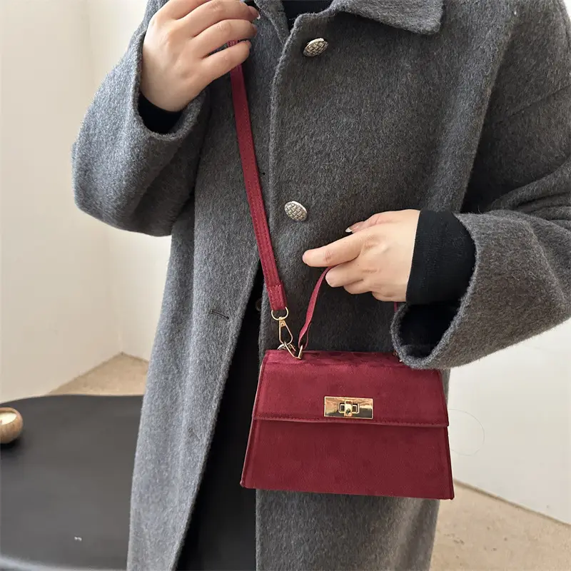 2025 Spring Brown Leather Shoulder Bag with Lock - Image 6