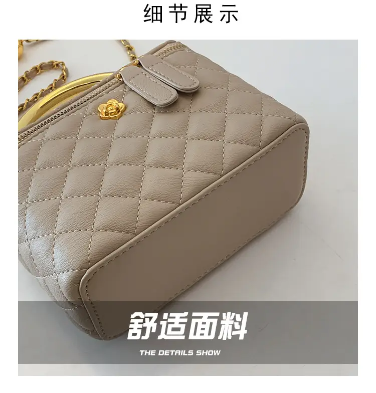 White Rhombic Crossbody Bag with Gold Chain — feature 3