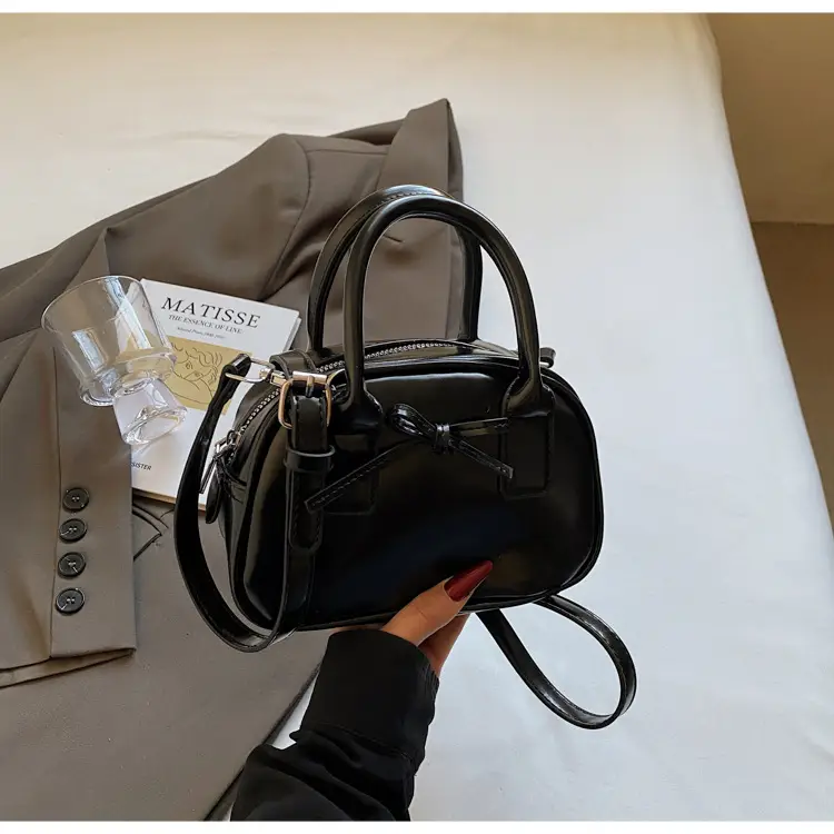 Light Cream Korean Style Bow Shoulder Crossbody Bag — feature 19
