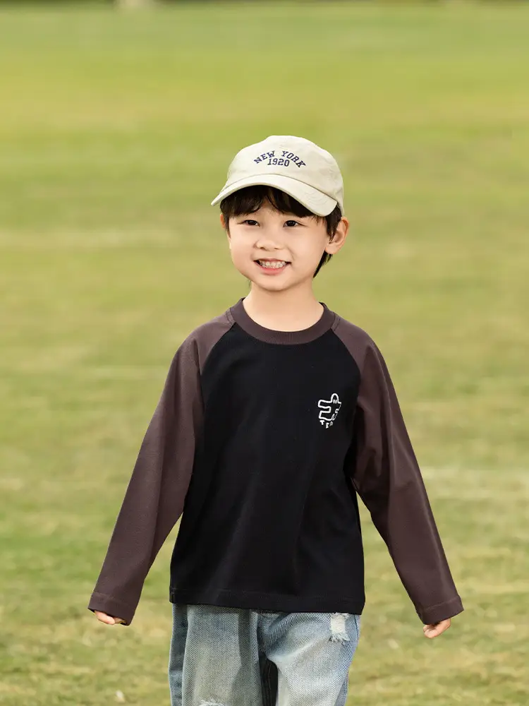 Boy's Korean Style Contrast Raglan T-Shirt with Letter Design