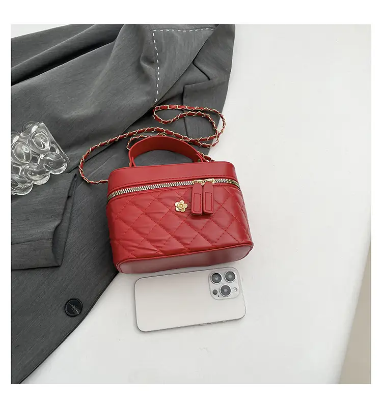 2026 Rhombus Chain Shoulder Crossbody Bag for Women — feature 15