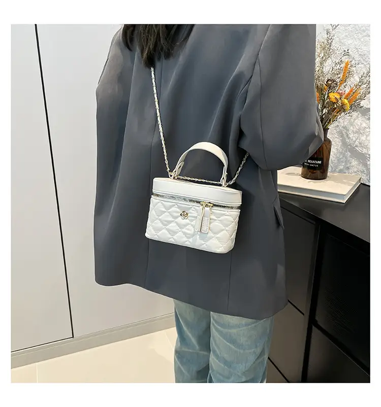 2026 Rhombus Chain Shoulder Crossbody Bag for Women — feature 9