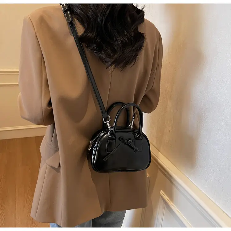 Red Bowknot Shell Handbag for Women — feature 14