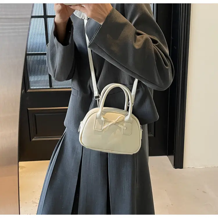 Red Bowknot Shell Handbag for Women — feature 16