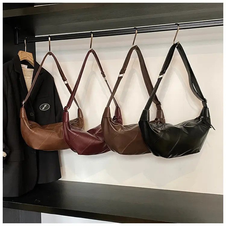 Black Crossbody Bag for Women Large Capacity 2025 — feature 1