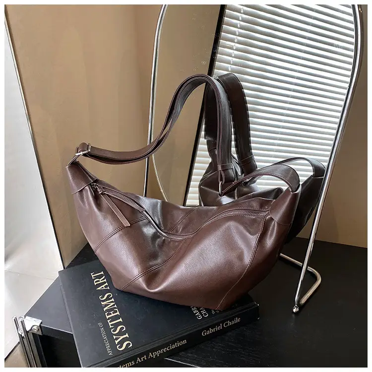 Black Crossbody Bag for Women Large Capacity 2025 — feature 20