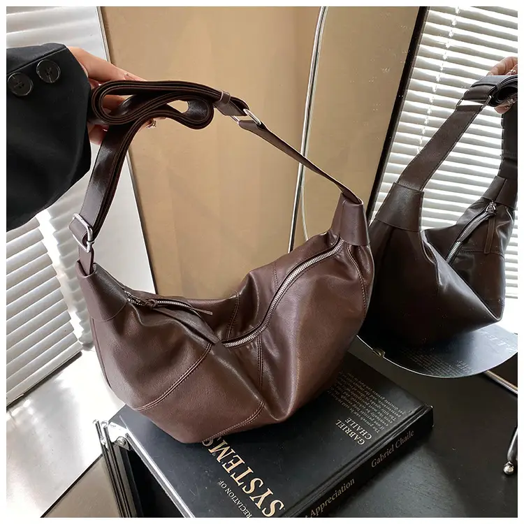 Black Crossbody Bag for Women Large Capacity 2025 — feature 22