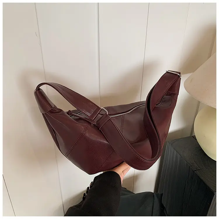 Black Crossbody Bag for Women Large Capacity 2025 — feature 26
