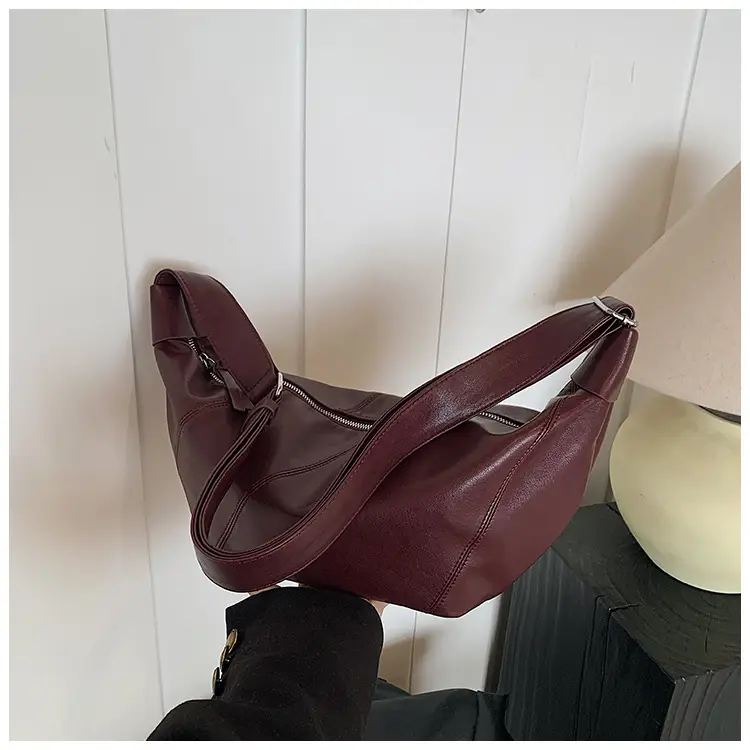 Black Crossbody Bag for Women Large Capacity 2025 — feature 27