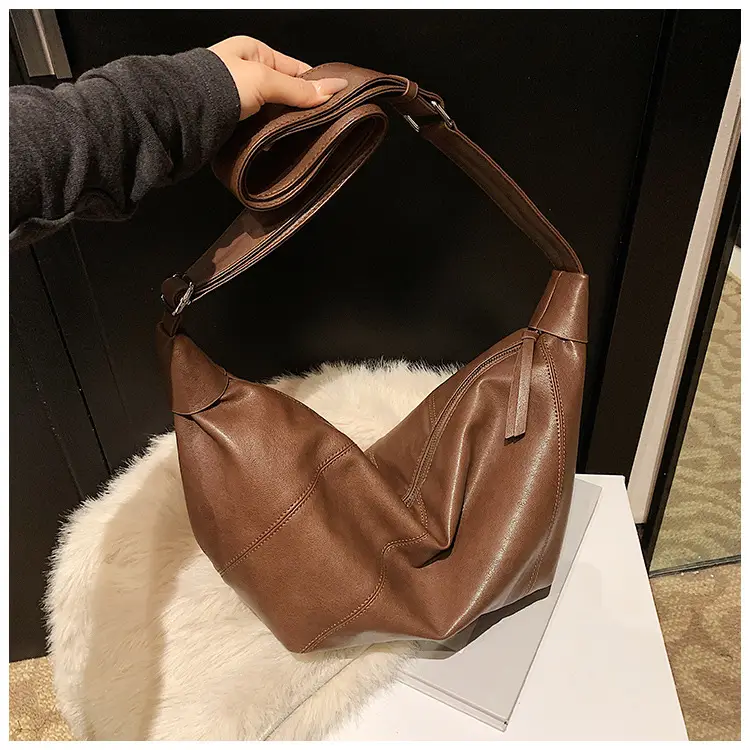 Black Crossbody Bag for Women Large Capacity 2025 — feature 30