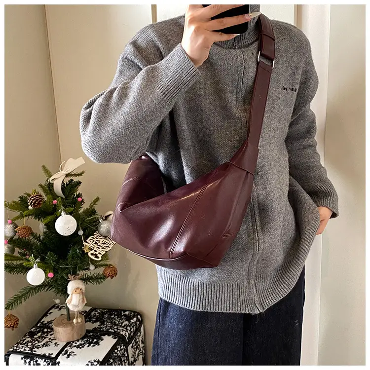 Black Crossbody Bag for Women Large Capacity 2025 — feature 9