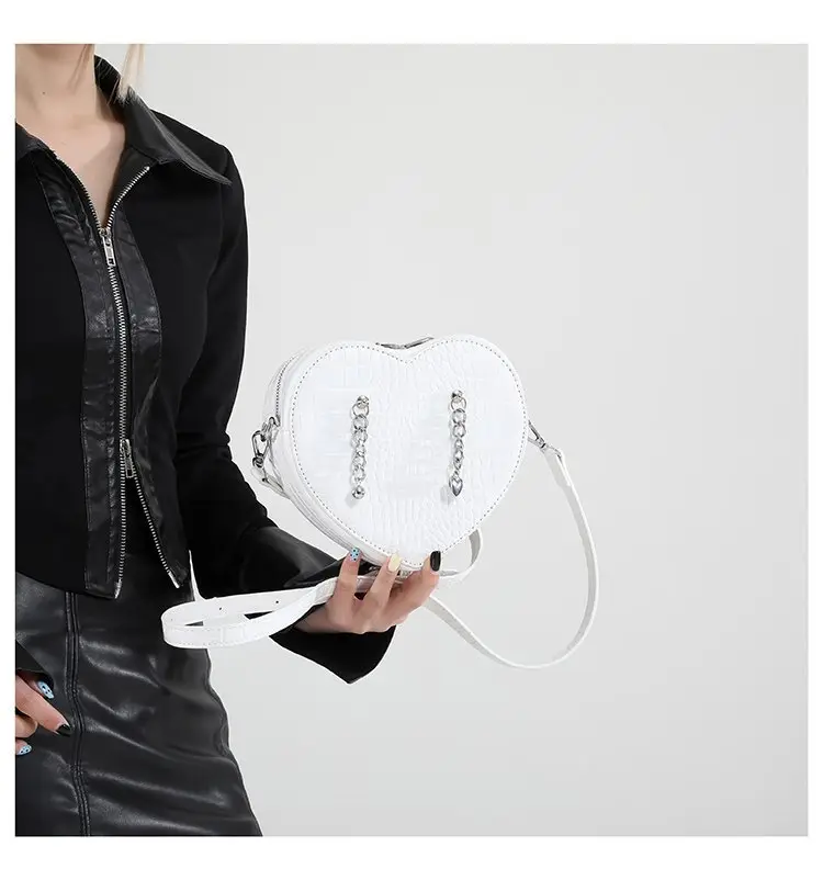 Heart Shape Red PU Chain Bag for Women — feature 3