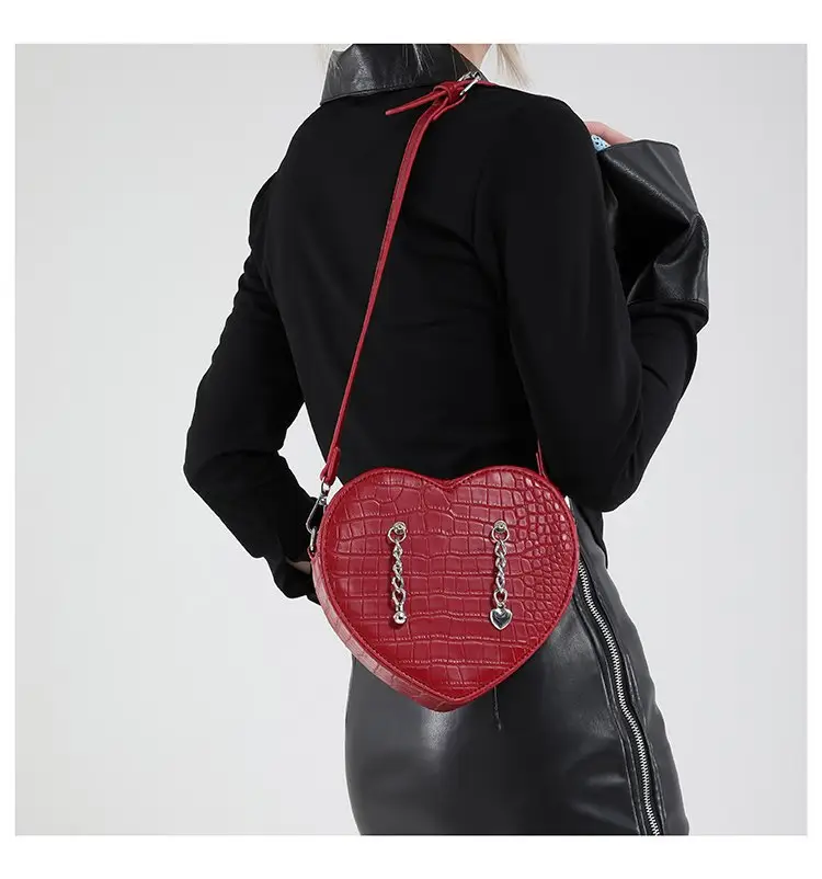 Heart Shape Red PU Chain Bag for Women — feature 4