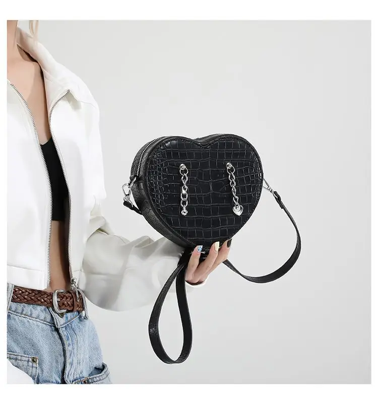 Heart Shape Red PU Chain Bag for Women — feature 5