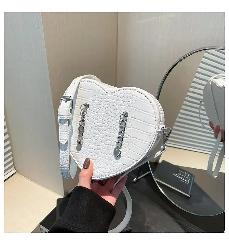 Heart Shape Red PU Chain Bag for Women — feature 9