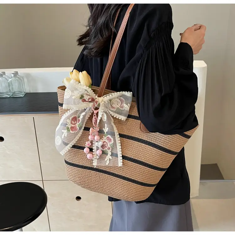 Women Straw Woven Beach Bag Large Capacity 2026 — feature 25