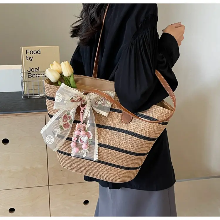 Women Straw Woven Beach Bag Large Capacity 2026 — feature 26
