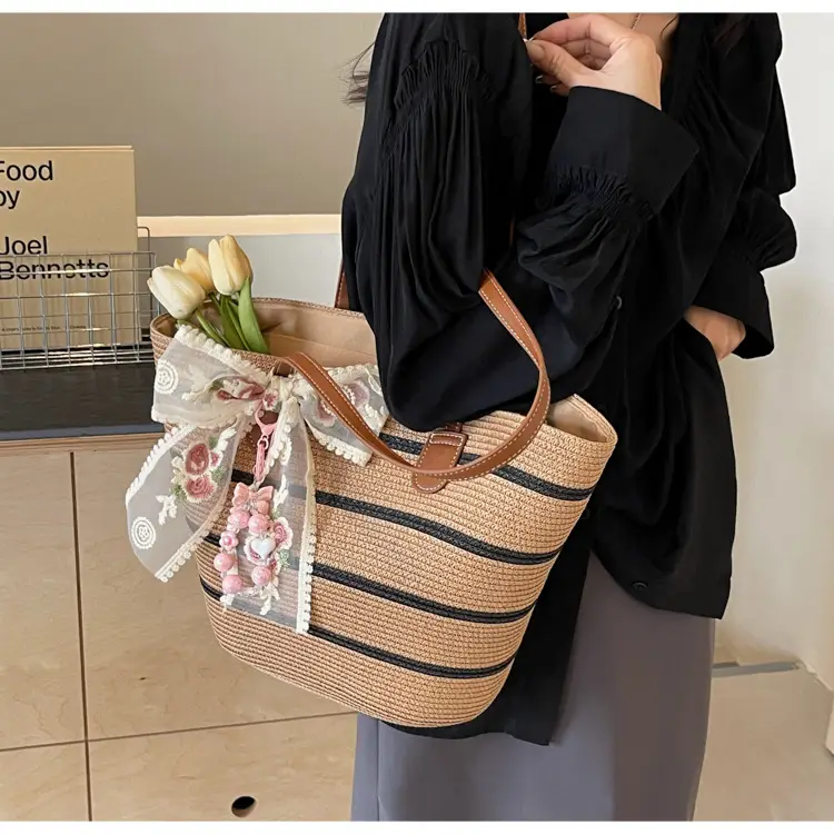 Women Straw Woven Beach Bag Large Capacity 2026 — feature 27