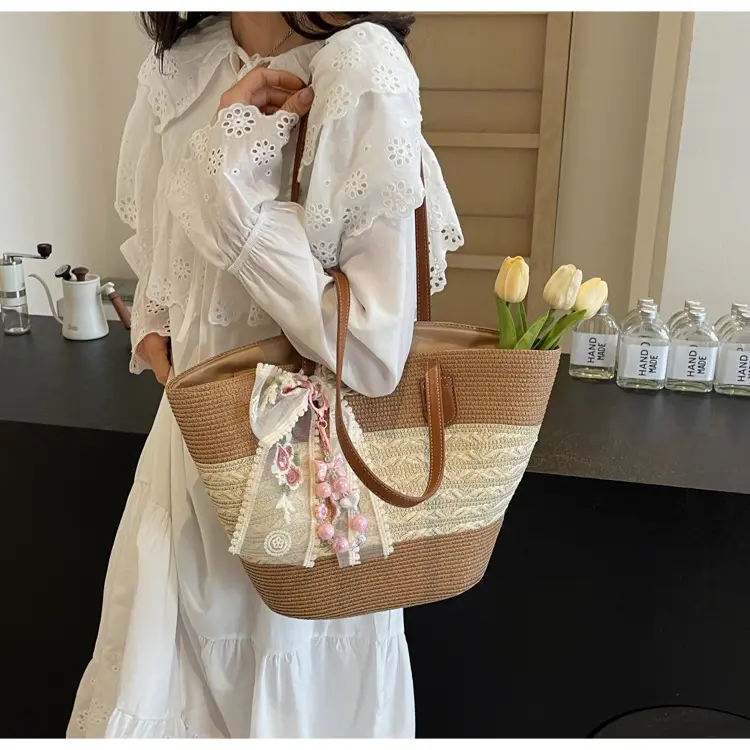 Women Straw Woven Beach Bag Large Capacity 2026 — feature 39