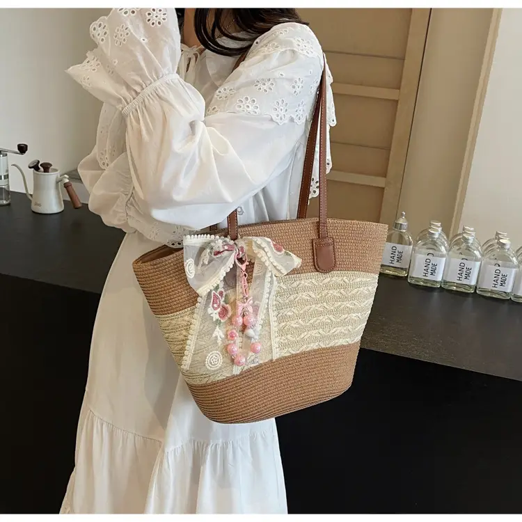 Women Straw Woven Beach Bag Large Capacity 2026 — feature 40