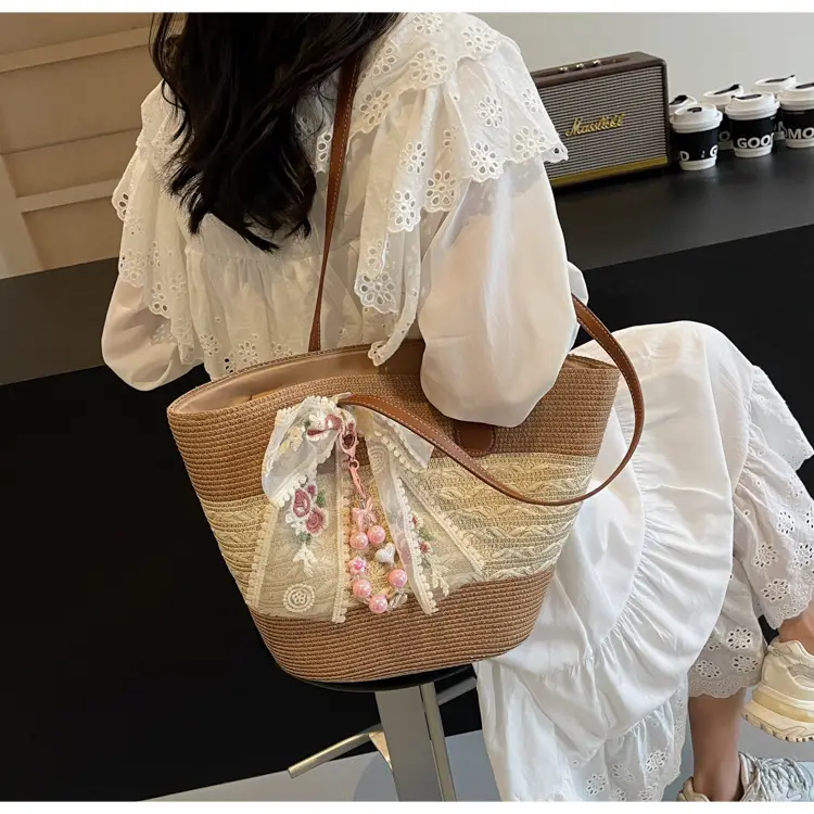 Women Straw Woven Beach Bag Large Capacity 2026 — feature 41