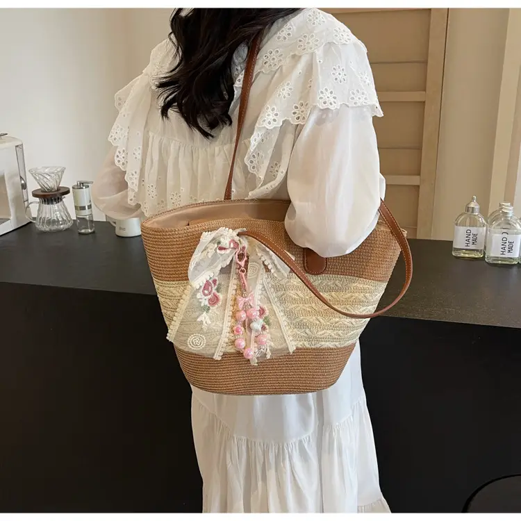 Women Straw Woven Beach Bag Large Capacity 2026 — feature 43
