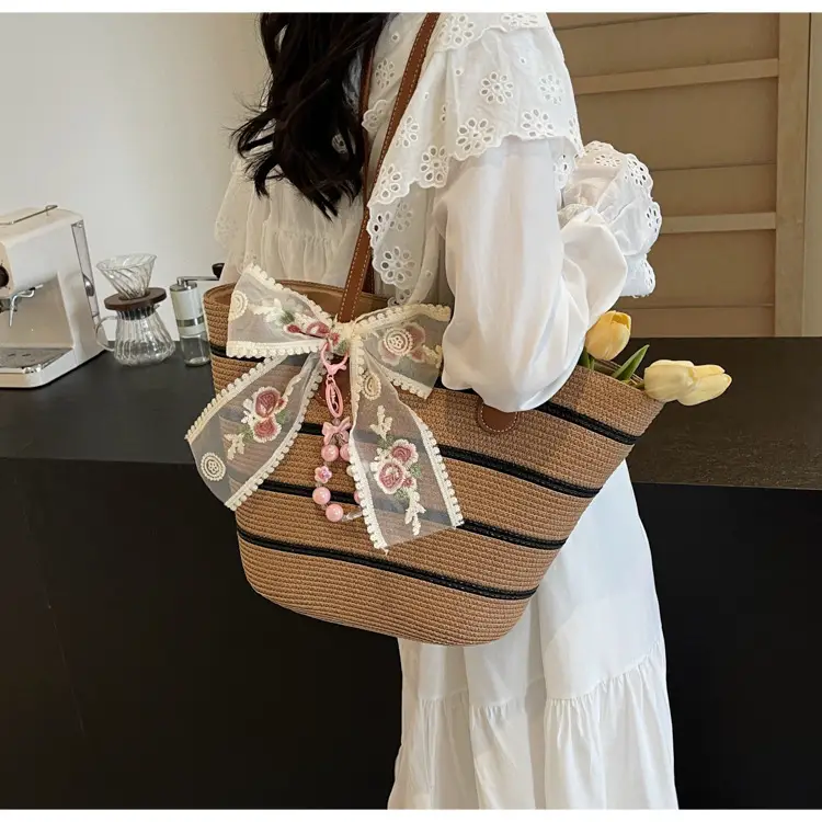 Women Straw Woven Beach Bag Large Capacity 2026 — feature 45