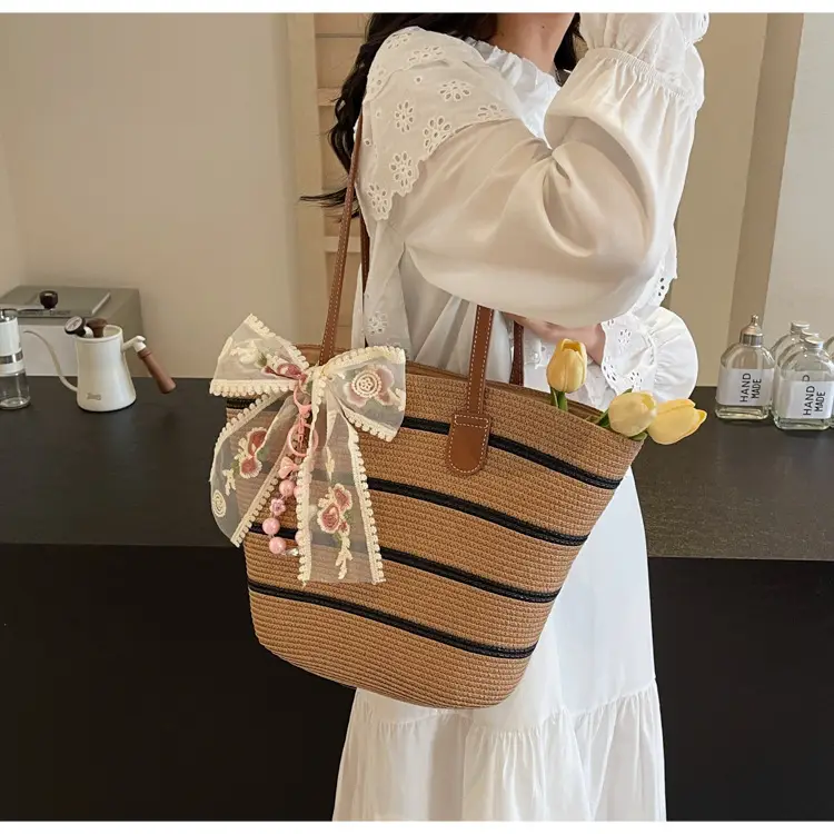 Women Straw Woven Beach Bag Large Capacity 2026 — feature 46