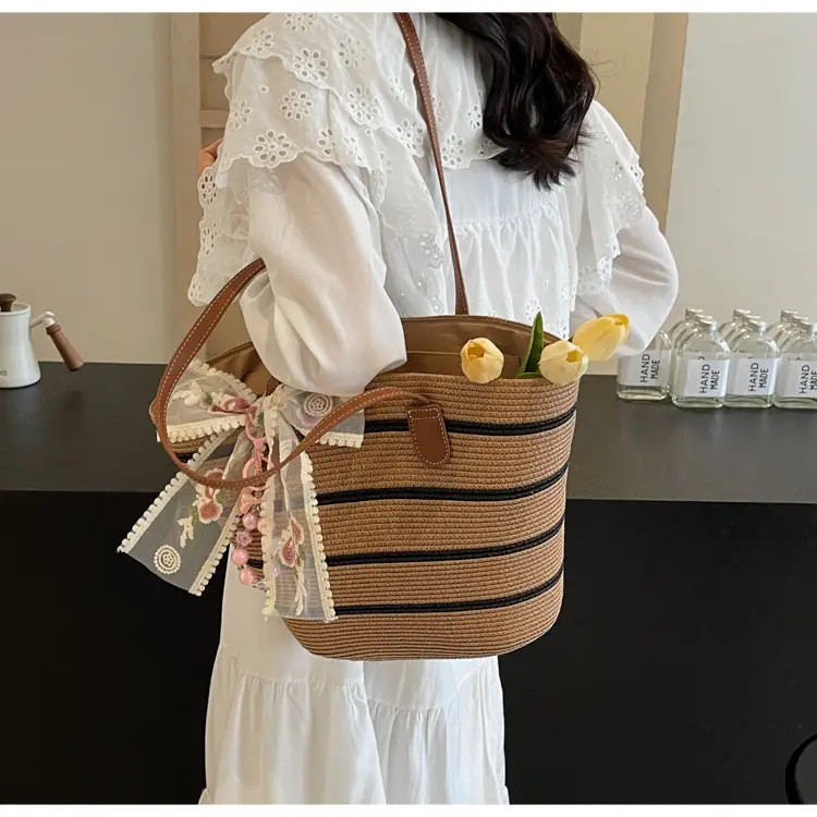Women Straw Woven Beach Bag Large Capacity 2026 — feature 47