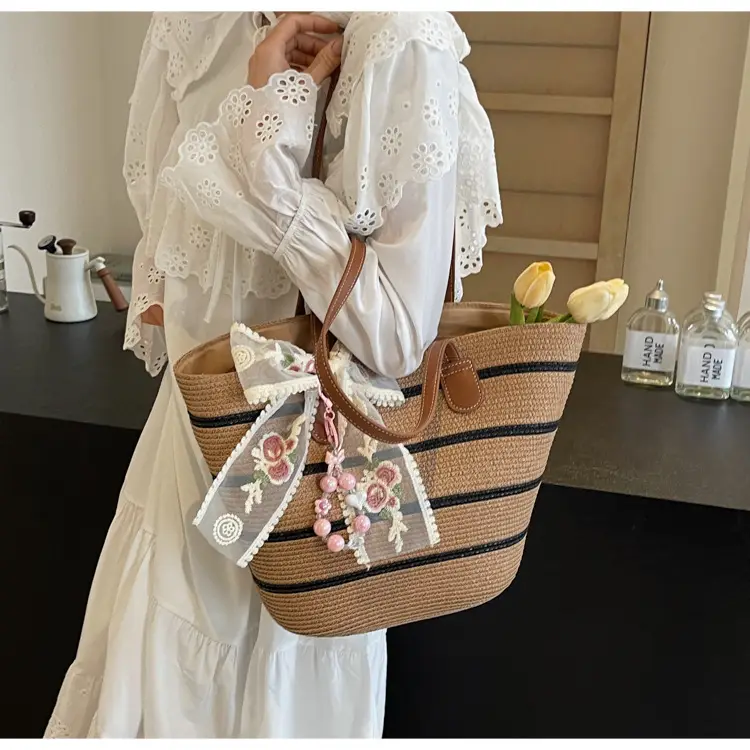 Women Straw Woven Beach Bag Large Capacity 2026 — feature 48