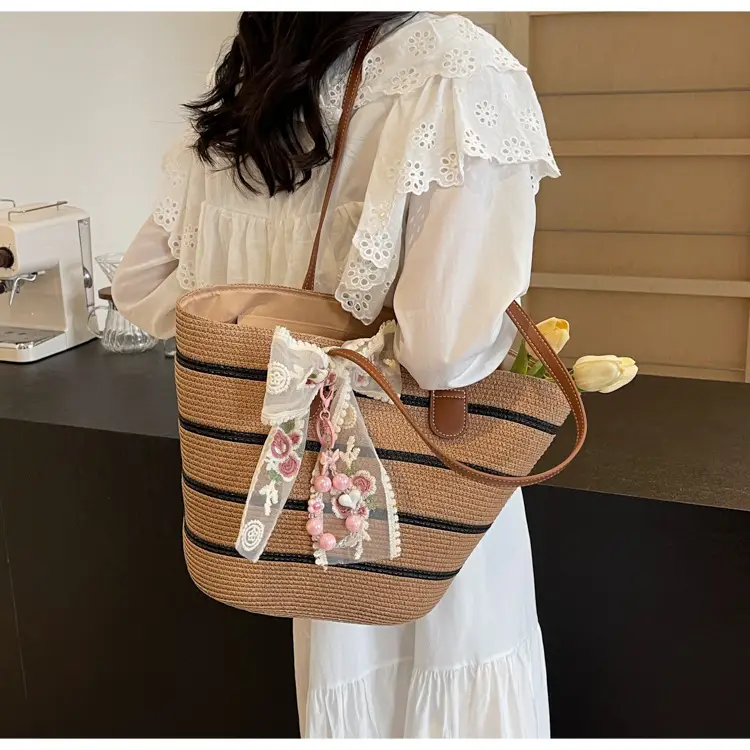 Women Straw Woven Beach Bag Large Capacity 2026 — feature 50
