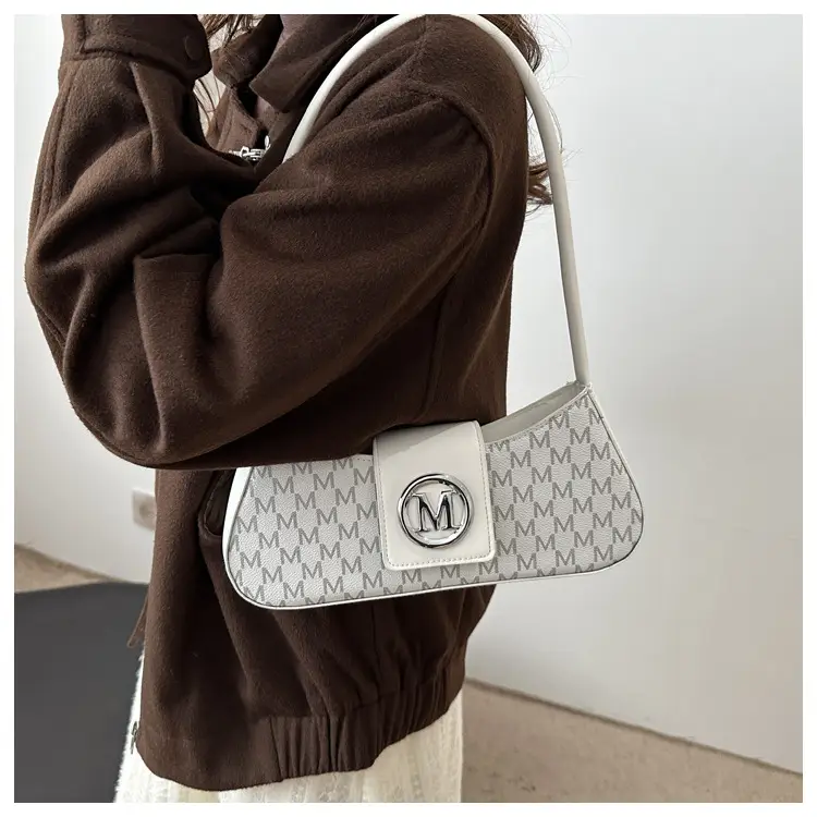 Korean Style Women's Letter Printed Shoulder Bag Brown — feature 22