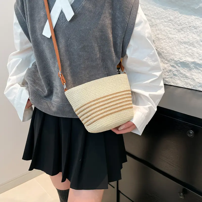 Fresh Textured Crossbody Bag for Women Spring 2025 - Image 6