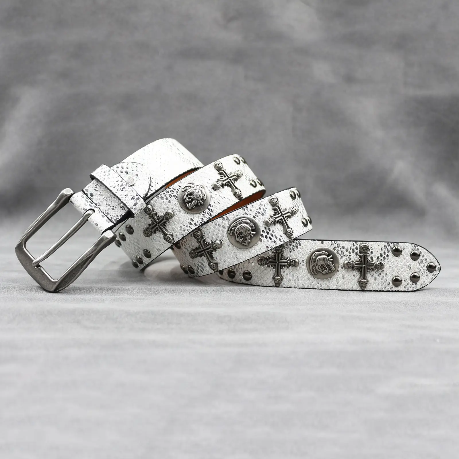 Black Cross Skull Rivet Belt for Men Women Wholesale — feature 10