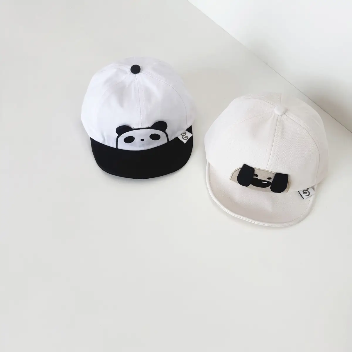 One Pan South Korea Baby Hats 2025 Cartoon Embroidery White Black - Image 6