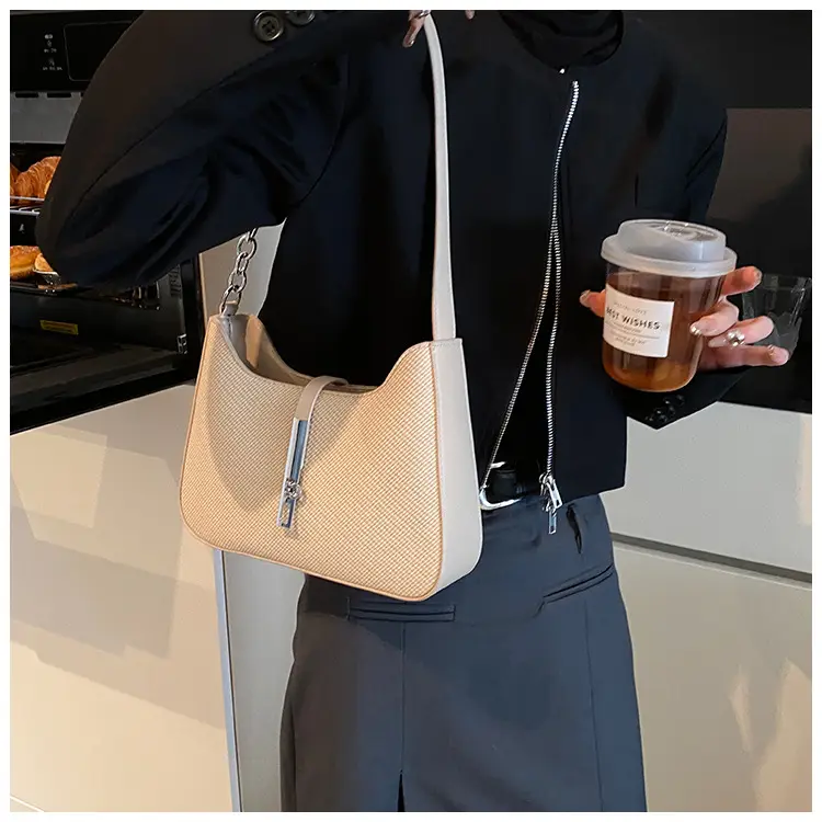 Black Textured Shoulder Bag with Chain Strap — feature 24