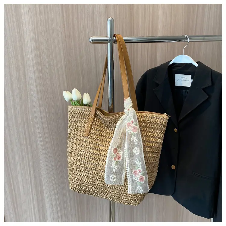 Women Straw Bag Large Capacity Shoulder Tote 2025 — feature 14