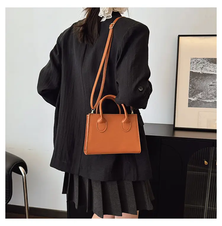 2025 Spring Crossbody Bag Retro Casual Fashion Portable Small Square Bag Women's Simple Popular Western Style Shoulder Bag — feature 13