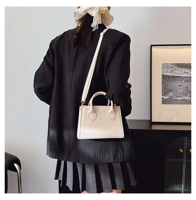 2025 Spring Crossbody Bag Retro Casual Fashion Portable Small Square Bag Women's Simple Popular Western Style Shoulder Bag — feature 15