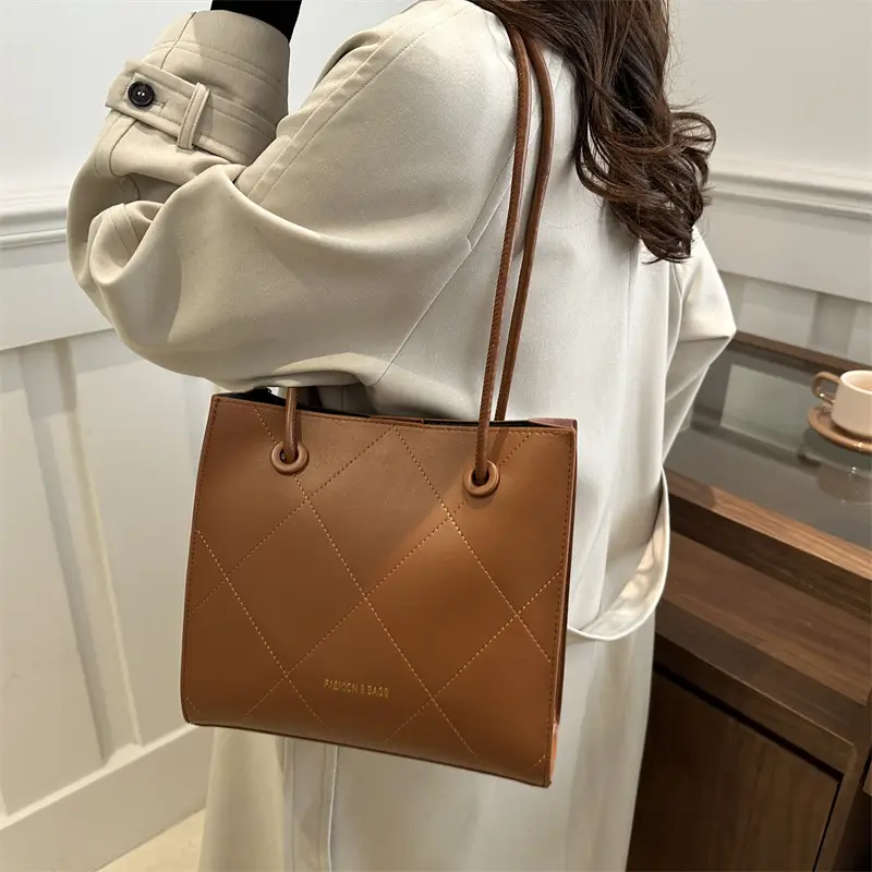 Women's Western Style Shoulder Bag Solid Color 2025 - Image 8
