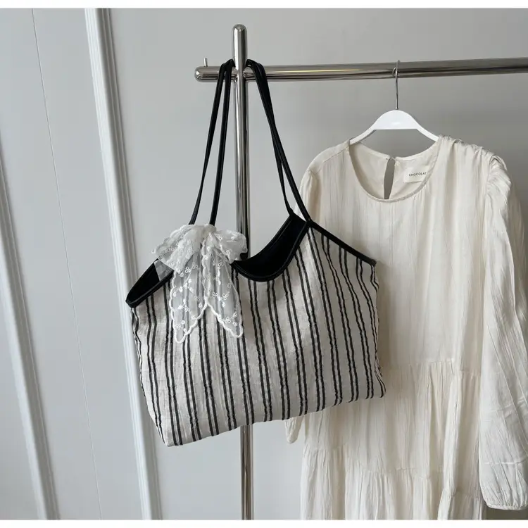 Striped Shoulder Bag for Women Spring 2025 — feature 12