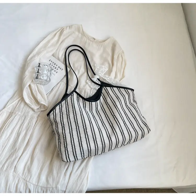 Striped Shoulder Bag for Women Spring 2025 — feature 19