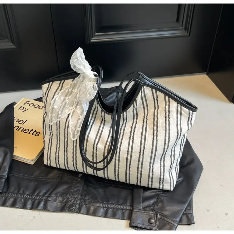 Striped Shoulder Bag for Women Spring 2025 — feature 22