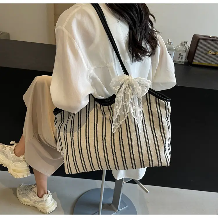 Striped Shoulder Bag for Women Spring 2025 — feature 26